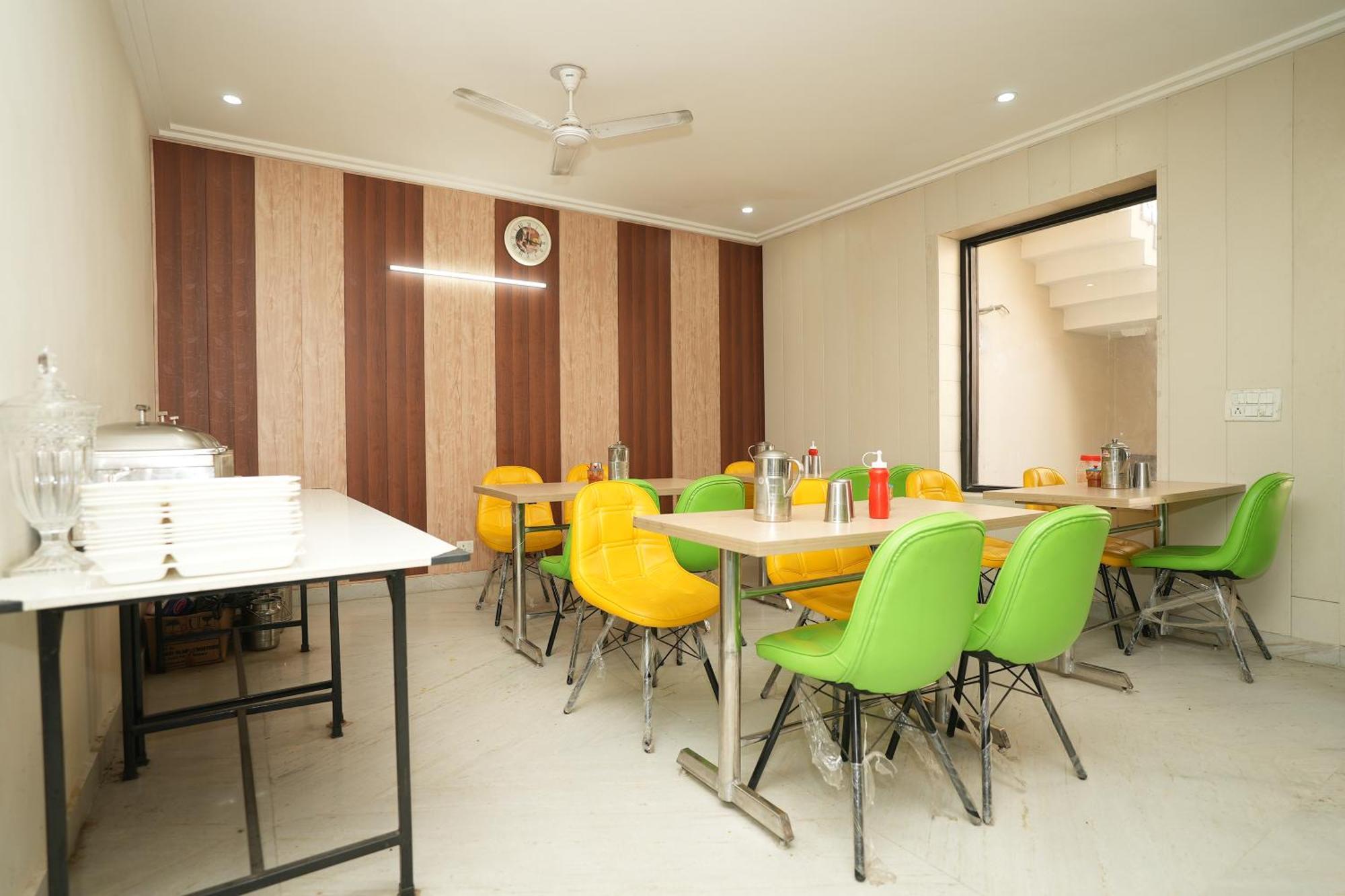Hotel A.P Residency คูร์เคาน์ ภายนอก รูปภาพ