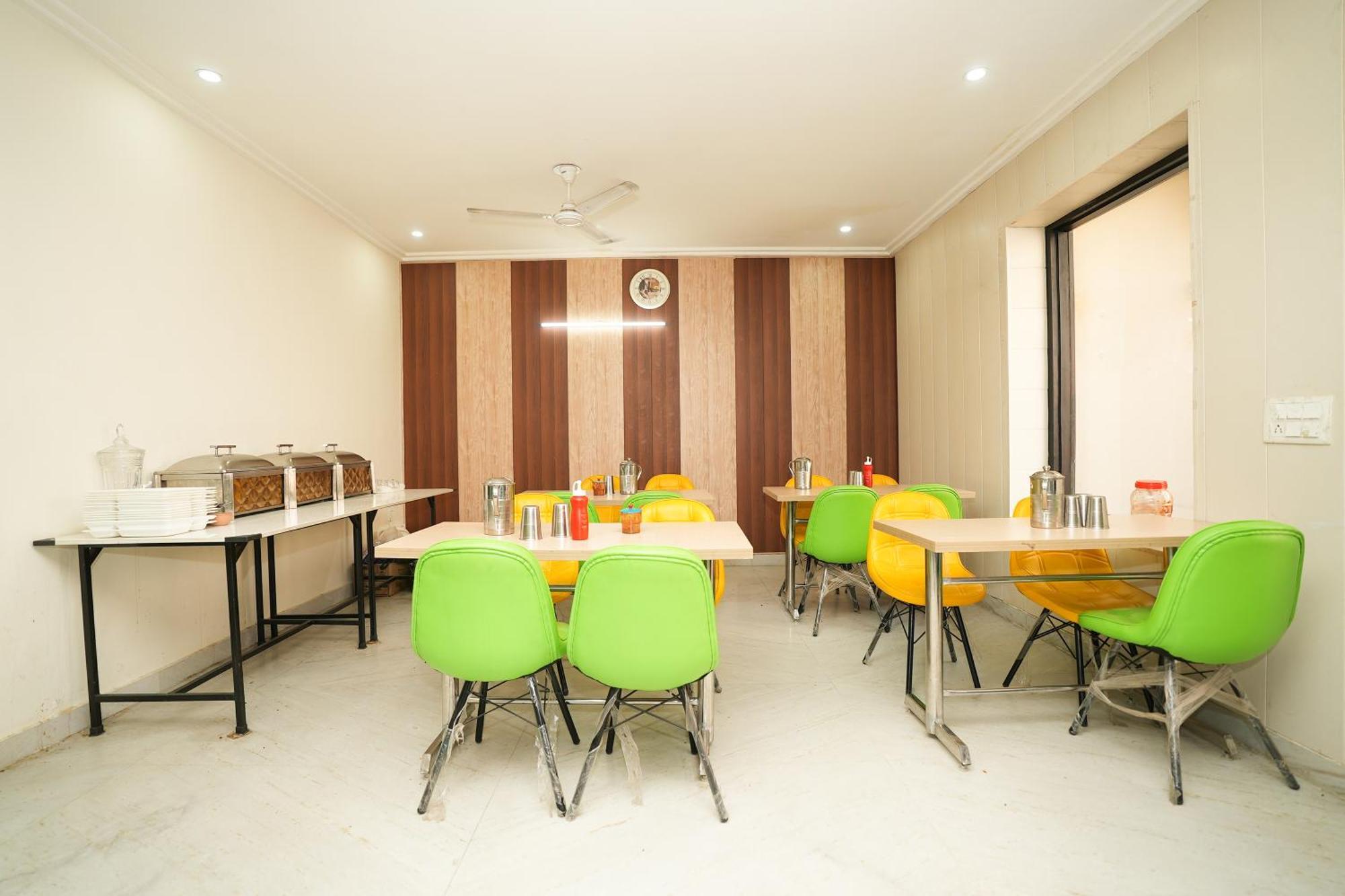 Hotel A.P Residency คูร์เคาน์ ภายนอก รูปภาพ