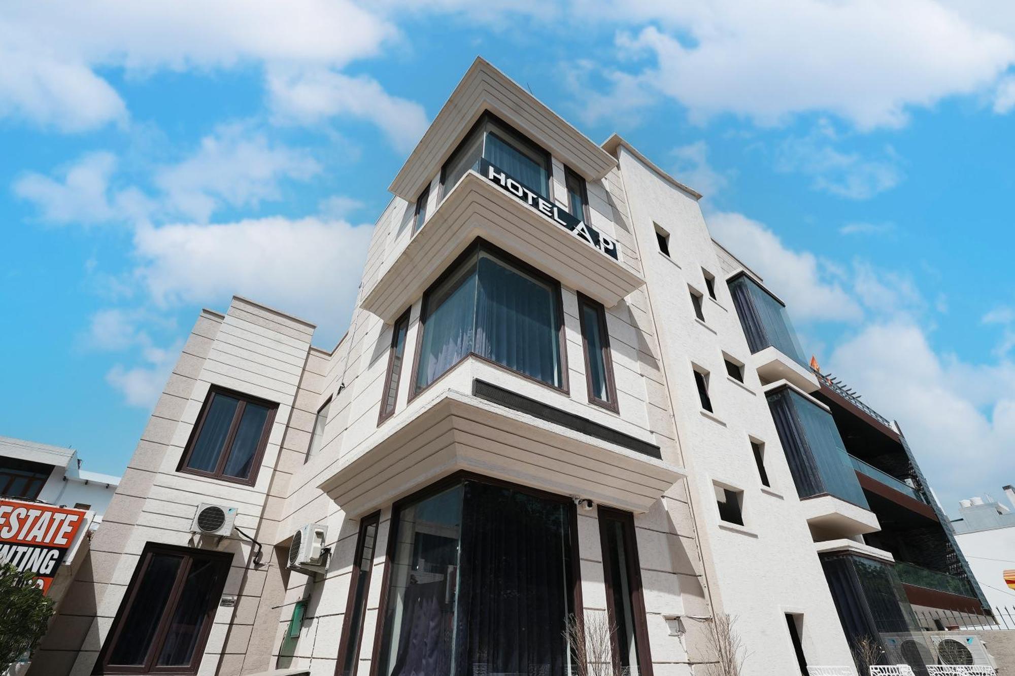 Hotel A.P Residency คูร์เคาน์ ภายนอก รูปภาพ