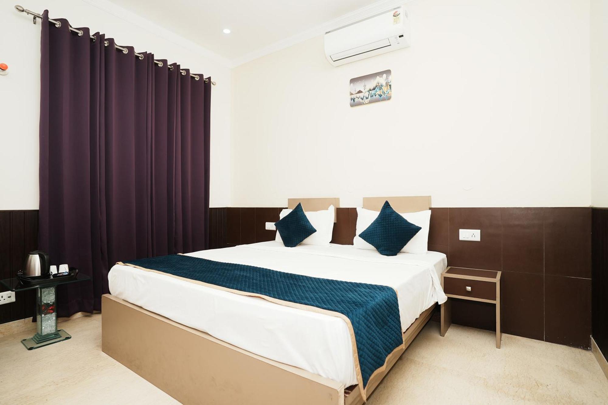 Hotel A.P Residency คูร์เคาน์ ภายนอก รูปภาพ