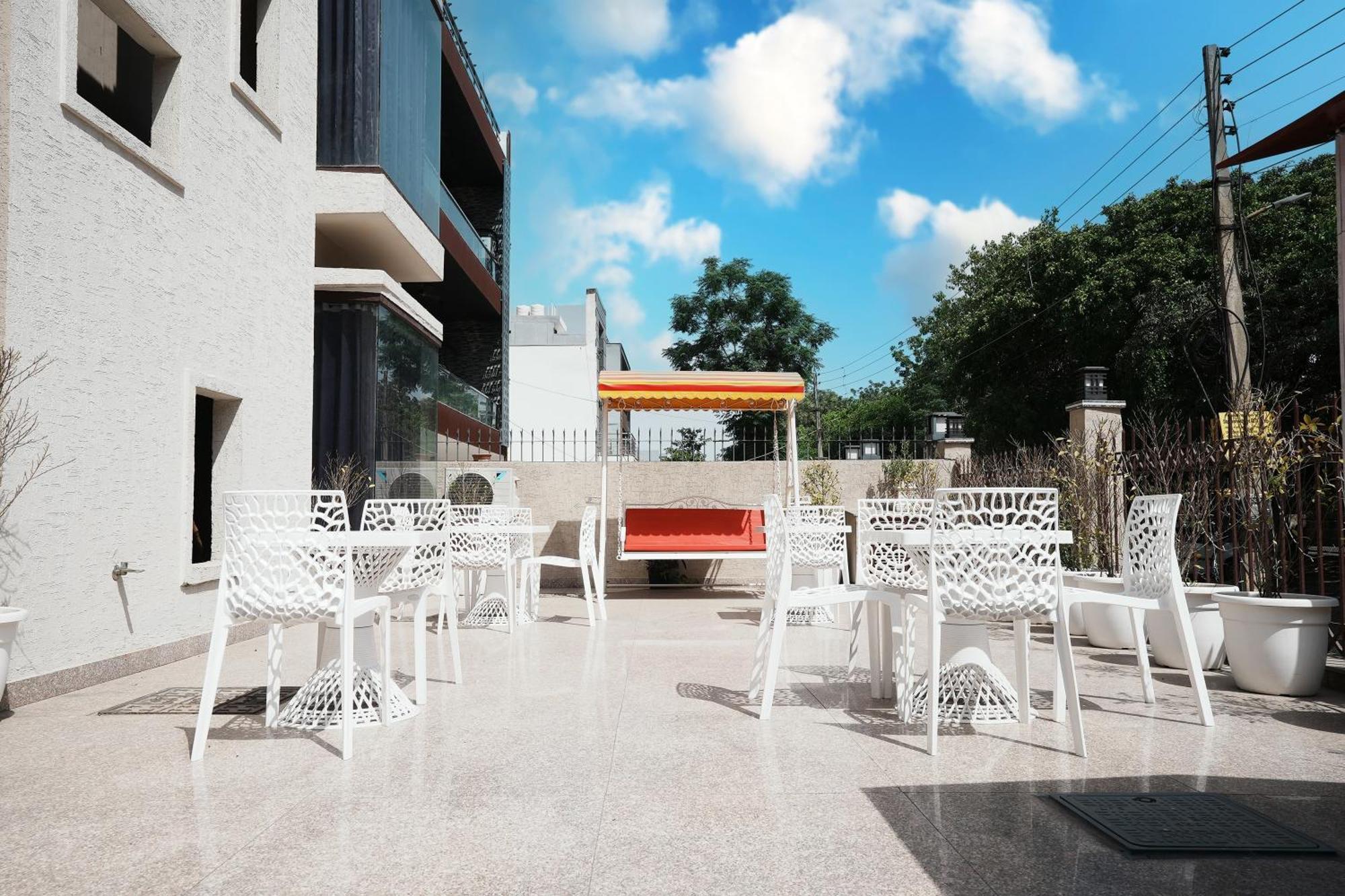 Hotel A.P Residency คูร์เคาน์ ภายนอก รูปภาพ